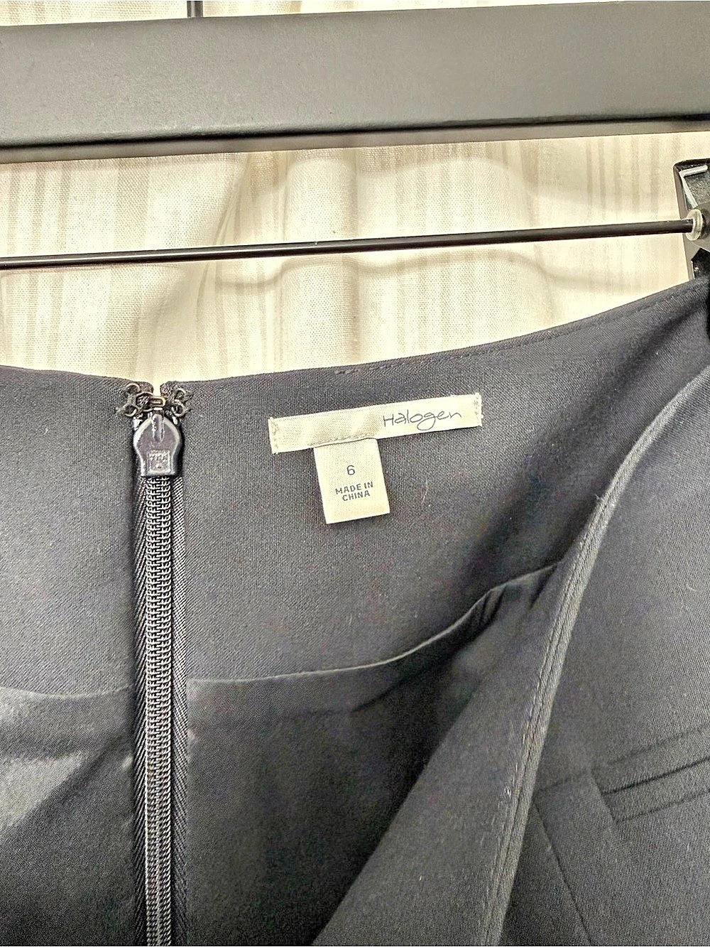 Halogen Black Pencil Skirt Size 6 - Picture 3 of 6